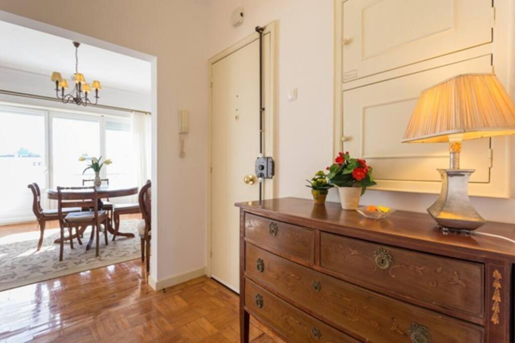 Apartment Carcavelos - *